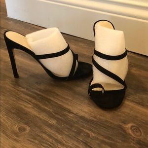 Revolve-Raye black Russell heel size 7